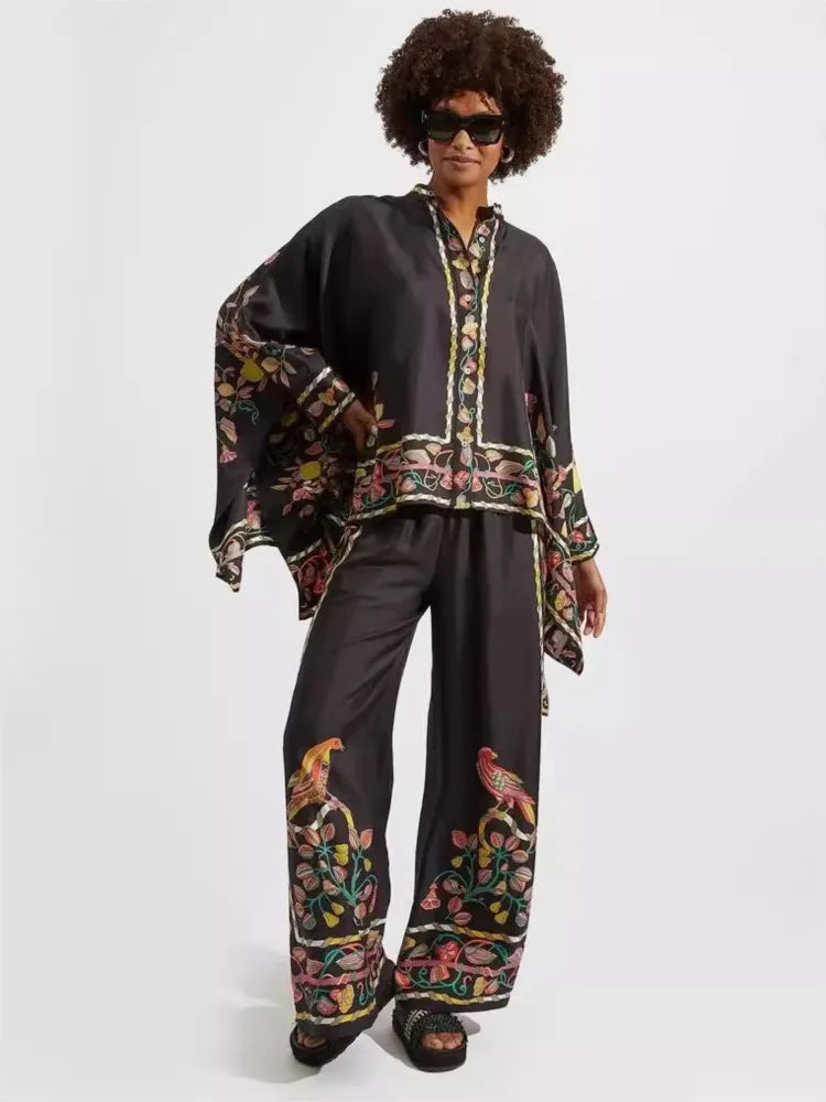 طقم يوريا الفاخر, تحفة فنية من الساتان