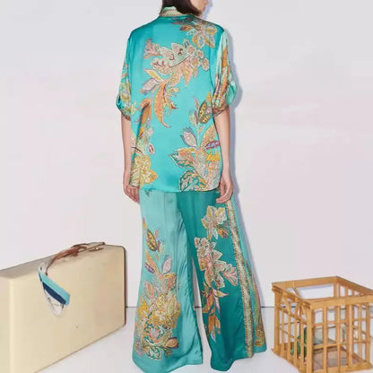 طقم قميص ريترو وبنطال واسع الساق