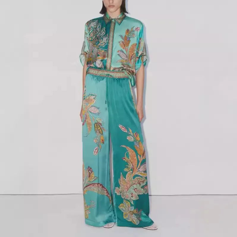 طقم قميص ريترو وبنطال واسع الساق