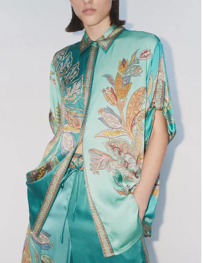 طقم قميص ريترو وبنطال واسع الساق