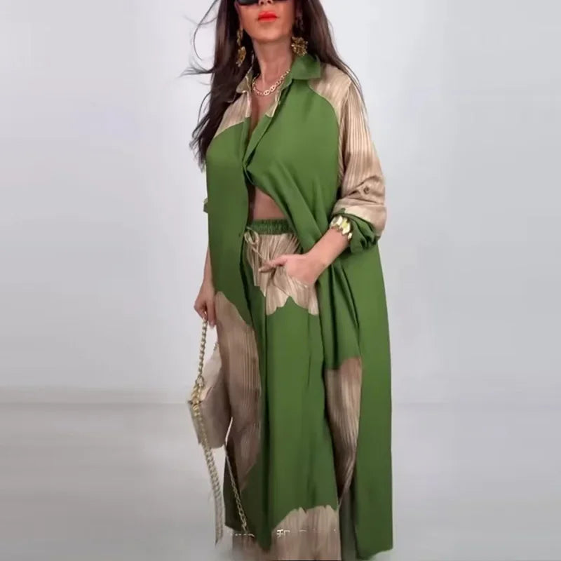 طقم عصري فضفاض بطبعة أوراق الشجر الكبيرة